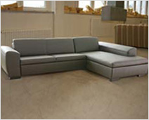 Maskierung-graues-sofa-1.jpg