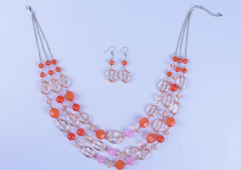 Leicht und Basis Schmuck Retusche Vorher